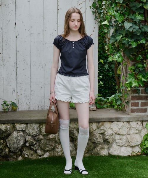 GIUNON(ジウノン)の「hem frill short pants / ヘムフリルショートパンツ(その他パンツ・レディース・ホワイト/ブラック・FREE)」の15枚目の写真