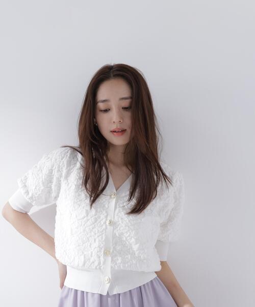 NATURAL BEAUTY BASIC(ナチュラルビューティーベーシック)の「ふくれジャガードニットカーデ(カーディガン/ボレロ・レディース・ネイビー/イエロー/オフホワイト・フリ-)」の10枚目の写真