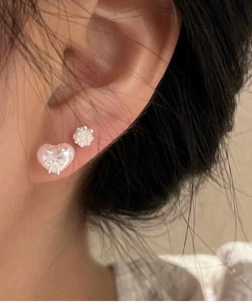 tunee(チュニー)の「【MASHIRO】リボンアクリルパールピアス12点セット/レースアップ(MA/EK213)(ピアス(両耳用)・レディース・シルバー・FREE)」の3枚目の写真