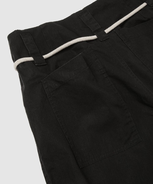 WhoWhat(フーワット)の「DRAWCORD PANTS(その他パンツ・メンズ・キャメル/ブラック・M/S)」の7枚目の写真