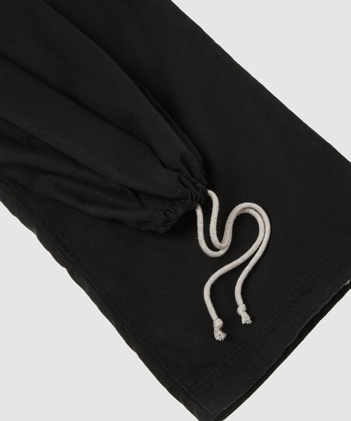 WhoWhat(フーワット)の「DRAWCORD PANTS(その他パンツ・メンズ・キャメル/ブラック・M/S)」の8枚目の写真