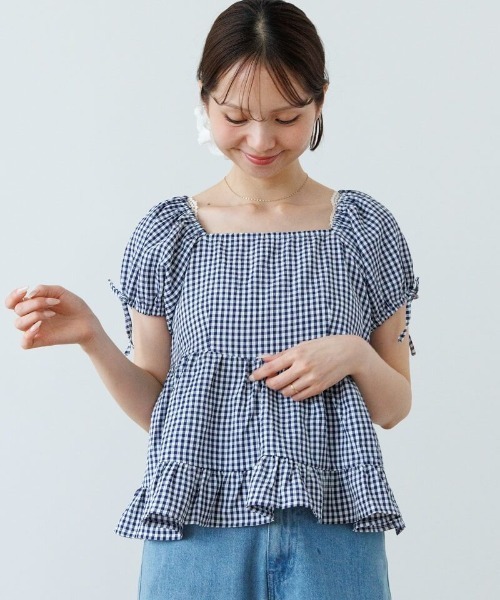 flower（フラワー）の「グラッドリボンブラウス（シャツ/ブラウス・レディース・ホワイト/ネイビー・FREE）」の2枚目の写真