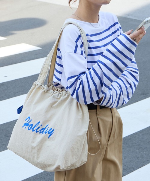 BONLECILL Marche(ボンルシールマルシェ)の「【BONLECILL Marche】《A4収納》HOLIDAYロゴトートバッグ(トートバッグ・レディース・レッド/ブルー/イエロー/アイボリー・FREE)」の7枚目の写真
