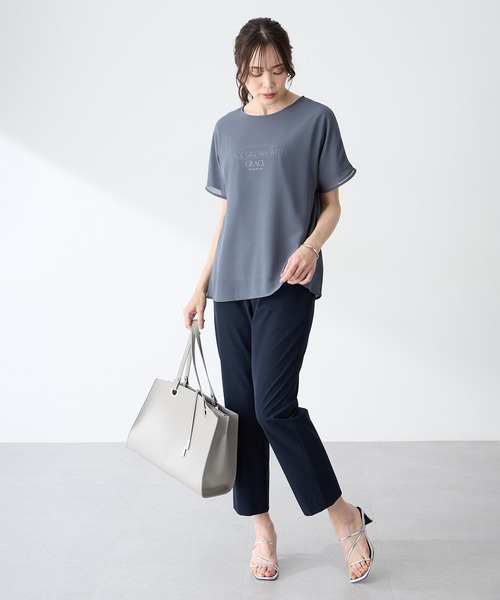A/C DESIGN BY ALPHA CUBIC（エーシーデザインバイアルファキュービック）の「シアーレイヤードロゴTシャツ【すごツヤ】（Tシャツ/カットソー・レディース・ブラック/チャコールグレー・M/L/LL/3L）」の5枚目の写真