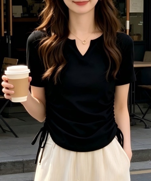 Teem Store(チームストア)の「サイドギャザー リボンVネックタイトT シャーリング半袖タイトT(Tシャツ/カットソー・レディース・ブラック/チャコール/ピンク/ホワイト・M/S)」の20枚目の写真