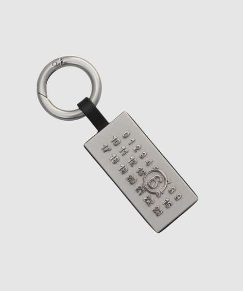 MM6 Maison Margiela(エムエムシックス メゾン マルジェラ)の「KEY RING(キーホルダー・メンズ・その他・UNI)」の1枚目の写真