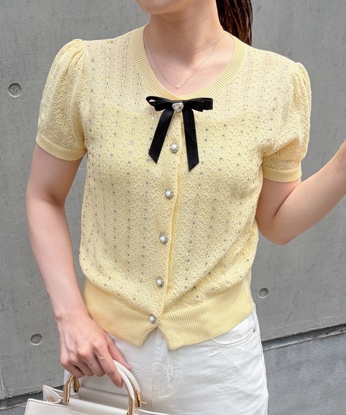 MISCH MASCH(ミッシュマッシュ)の「2026春夏新作 ビジューボタン透かし編み半袖カーディガン(ニット/セーター・レディース・ブラック/ホワイト/イエロー・フリ-)」の10枚目の写真
