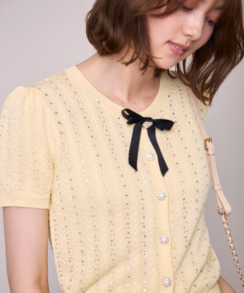 MISCH MASCH(ミッシュマッシュ)の「2026春夏新作 ビジューボタン透かし編み半袖カーディガン(ニット/セーター・レディース・ブラック/ホワイト/イエロー・フリ-)」の8枚目の写真