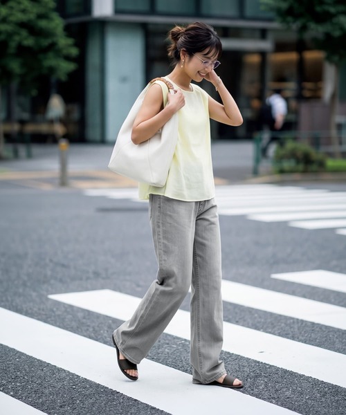 STYLE DELI(スタイルデリ)の「暑くない洗い加工カラーデニム(デニムパンツ・レディース・パープル/ライトグレー・M/S/L)」の22枚目の写真