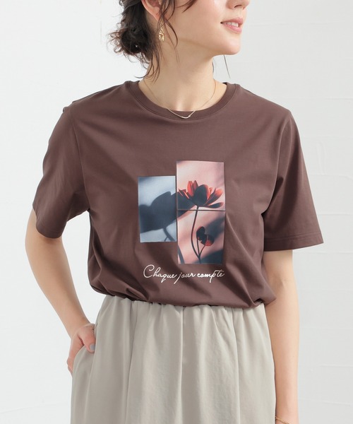 GLACIER lusso(グラシアルッソ)の「【美冷・接触冷感・UVカット・遮熱】フォトプリントTシャツ(Tシャツ/カットソー・レディース・スミクロ/ブラウン/ダークオレンジ/アイボリー・M/LL/L/S)」の3枚目の写真
