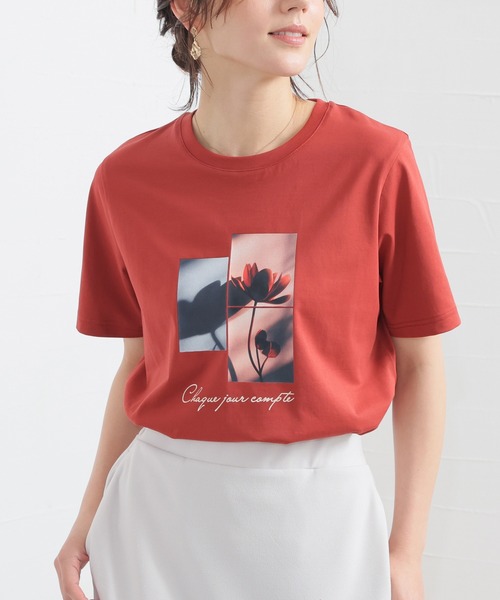 GLACIER lusso(グラシアルッソ)の「【美冷・接触冷感・UVカット・遮熱】フォトプリントTシャツ(Tシャツ/カットソー・レディース・スミクロ/ブラウン/ダークオレンジ/アイボリー・M/LL/L/S)」の4枚目の写真