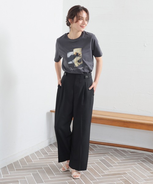 GLACIER lusso(グラシアルッソ)の「【美冷・接触冷感・UVカット・遮熱】フォトプリントTシャツ(Tシャツ/カットソー・レディース・スミクロ/ブラウン/ダークオレンジ/アイボリー・M/LL/L/S)」の17枚目の写真