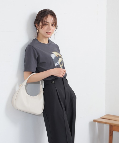GLACIER lusso(グラシアルッソ)の「【美冷・接触冷感・UVカット・遮熱】フォトプリントTシャツ(Tシャツ/カットソー・レディース・スミクロ/ブラウン/ダークオレンジ/アイボリー・M/LL/L/S)」の20枚目の写真