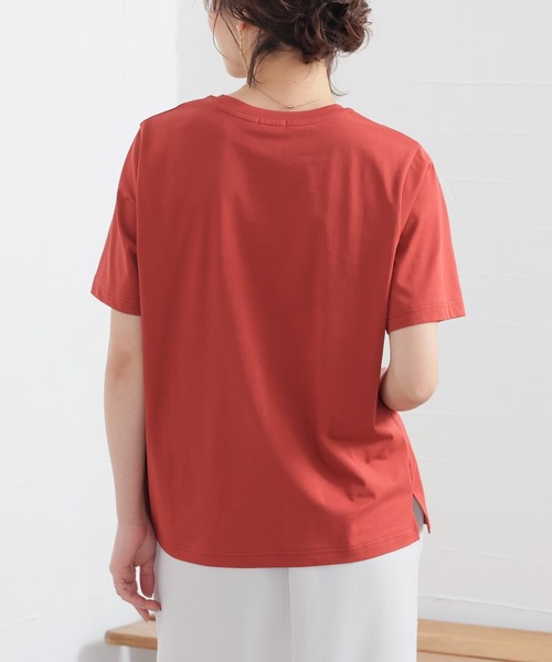 GLACIER lusso(グラシアルッソ)の「【美冷・接触冷感・UVカット・遮熱】フォトプリントTシャツ(Tシャツ/カットソー・レディース・スミクロ/ブラウン/ダークオレンジ/アイボリー・M/LL/L/S)」の8枚目の写真