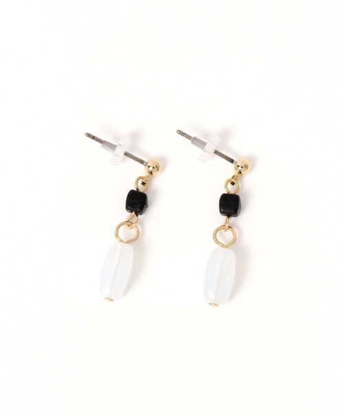 GLOBAL WORK(グローバルワーク)の「MADE IN JAPAN/チェコビーズピアス/898878(ピアス(両耳用)・レディース・ライトブルー/ブラウン/ホワイト・FREE)」の2枚目の写真