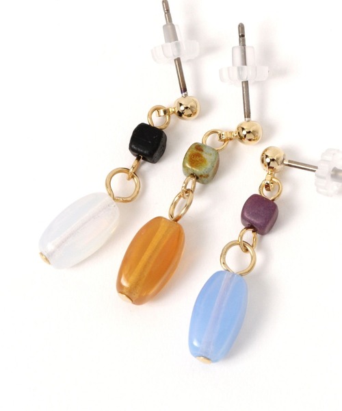 GLOBAL WORK(グローバルワーク)の「MADE IN JAPAN/チェコビーズピアス/898878(ピアス(両耳用)・レディース・ライトブルー/ブラウン/ホワイト・FREE)」の5枚目の写真