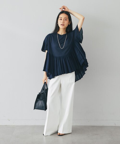 La boutique BonBon（ラブティックボンボン）の「【涼しくて着映え】綿ボイルペプラムブラウス（シャツ/ブラウス・レディース・ネイビー/ブラウン・FREE）」の6枚目の写真