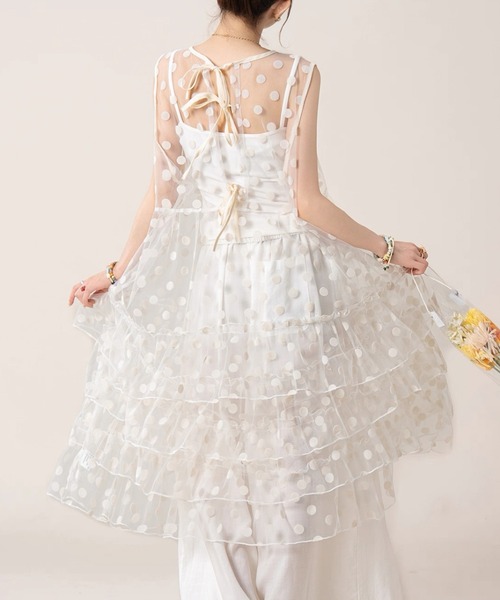 Alvia(アルビア)の「チュールフリルロングワンピース(ワンピース・レディース・ブラック/ホワイト・M)」の8枚目の写真