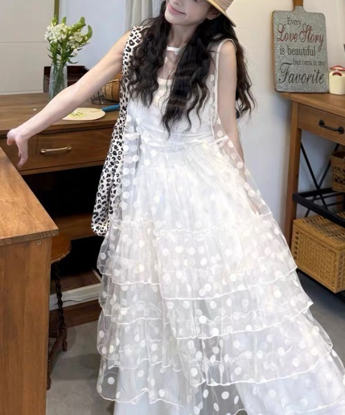 Alvia(アルビア)の「チュールフリルロングワンピース(ワンピース・レディース・ブラック/ホワイト・M)」の16枚目の写真