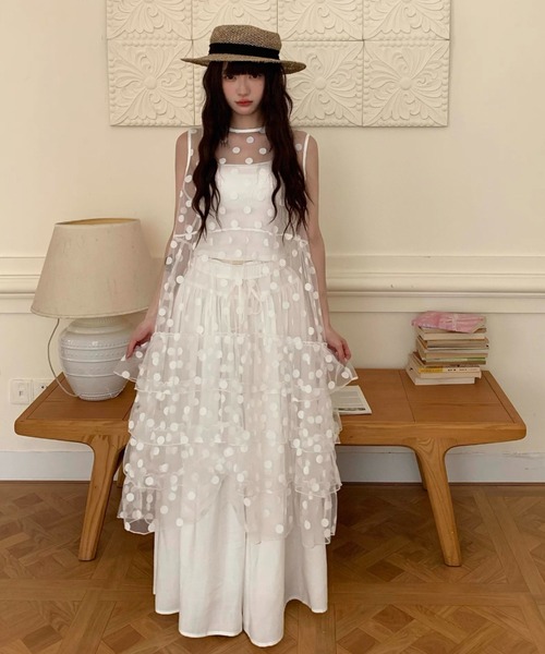 Alvia(アルビア)の「チュールフリルロングワンピース(ワンピース・レディース・ブラック/ホワイト・M)」の22枚目の写真
