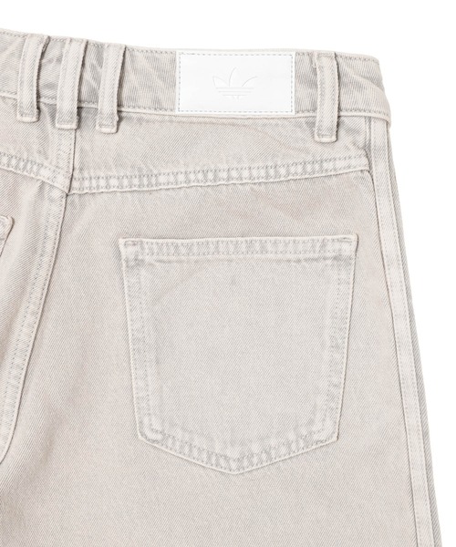 adidas（アディダス）の「FIREBIRD JORTS DENIM KQ6477（その他パンツ・メンズ・ライトブルー・MEDIUM/LARGE/X-LARGE/SMALL）」の6枚目の写真