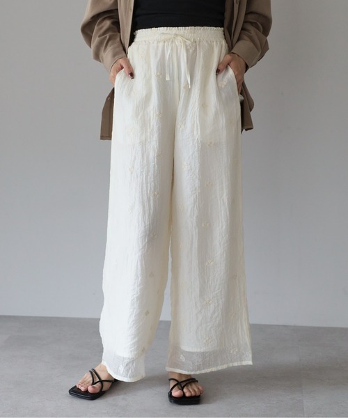 amini(アミニ)の「シアーワッシャーアソート刺繍パンツ(その他パンツ・レディース・ブラウン系その他2/ホワイト系その他2/ブラウン系その他/ブラック系その他/ブラック系その他2/ホワイト系その他・MEDIUM)」の1枚目の写真