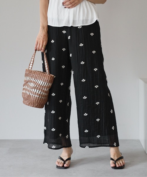amini(アミニ)の「シアーワッシャーアソート刺繍パンツ(その他パンツ・レディース・ブラウン系その他2/ホワイト系その他2/ブラウン系その他/ブラック系その他/ブラック系その他2/ホワイト系その他・MEDIUM)」の3枚目の写真