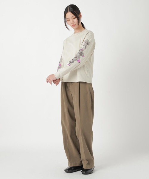 ZUCCa(ズッカ)の「FLOWER SLEEVE T / カットソー(スウェット・レディース・ダークグレー/ベージュ/ライトグレー・M size/XL)」の7枚目の写真