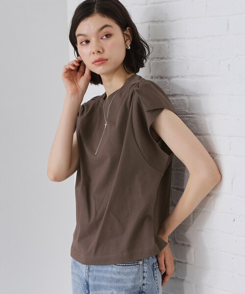 THE SHOP TK (ザ ショップ ティーケー )の「【ひんやり/汗じみ防止】ツイストアクセントトップス(Tシャツ/カットソー・レディース・オフホワイト/グリーン/ブラック/ダークブラウン・13/12)」の17枚目の写真