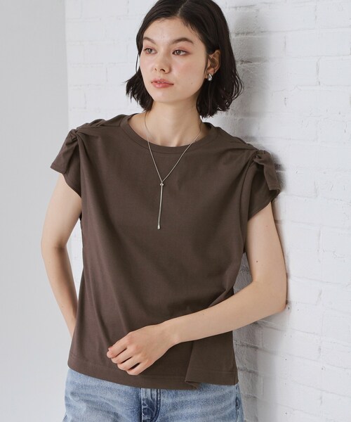 THE SHOP TK (ザ ショップ ティーケー )の「【ひんやり/汗じみ防止】ツイストアクセントトップス(Tシャツ/カットソー・レディース・オフホワイト/グリーン/ブラック/ダークブラウン・13/12)」の18枚目の写真
