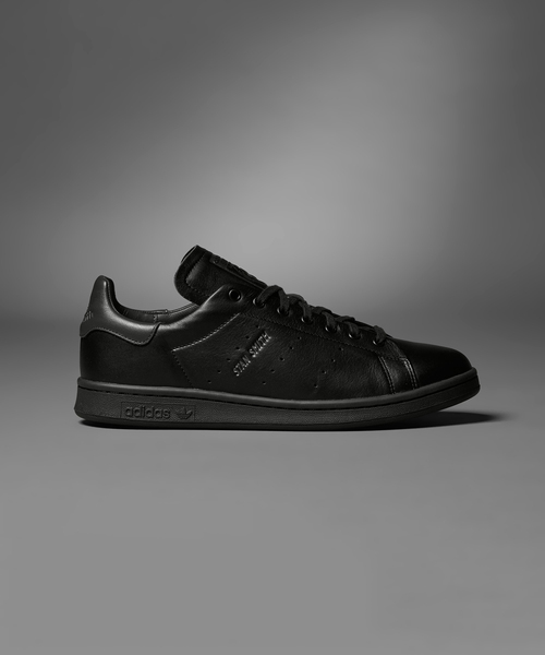 adidas Originals(アディダスオリジナルス)の「adidas Originals (アディダス オリジナルス)STANSMITH LUX(スニーカー・メンズ・ブラック・25cm/25.5cm/26cm/26.5cm/27cm/27.5cm/28cm/28.5cm/29cm)」の2枚目の写真