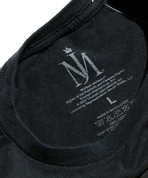 THRIFTY LOOK(スリフティールック)の「THRIFTY LOOK / THRIFTY "MICHAEL JACKSON" TEE(Tシャツ/カットソー・メンズ・ブラック・X-LARGE/MEDIUM/LARGE)」の2枚目の写真