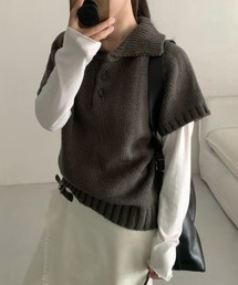 襟付きニットトップス