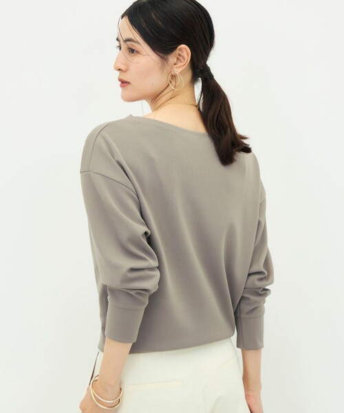NOLLEY’S Sophi(ノーリーズソフィ)の「【BECシリーズ】《セットアップ対応》ウォッシャブルライトダンボールジョーゼット2WAYプルオーバー(Tシャツ/カットソー・レディース・ブラック/カーキ/ダークブラウン・38)」の11枚目の写真