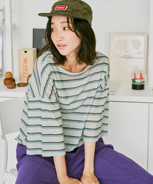 niko and...(ニコアンド)の「裾ドロストボーダーTシャツ(Tシャツ/カットソー・レディース・グレー/ブラウン・FREE)」の1枚目の写真