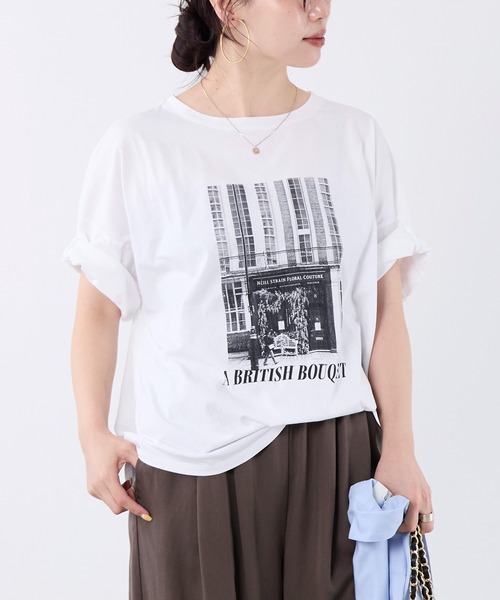 MICA&DEAL(マイカ&ディール)の「フォトプリントハーフスリーブTシャツ(Tシャツ/カットソー・レディース・ブラウン/ホワイト・FREE)」の1枚目の写真