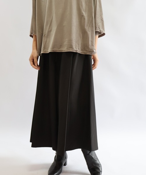 etre relie（エトレリー）の「ドライタッチアシンメトリーパンツ（その他パンツ・レディース・ブラック/グレイッシュベージュ/テラコッタ・MEDIUM）」の15枚目の写真