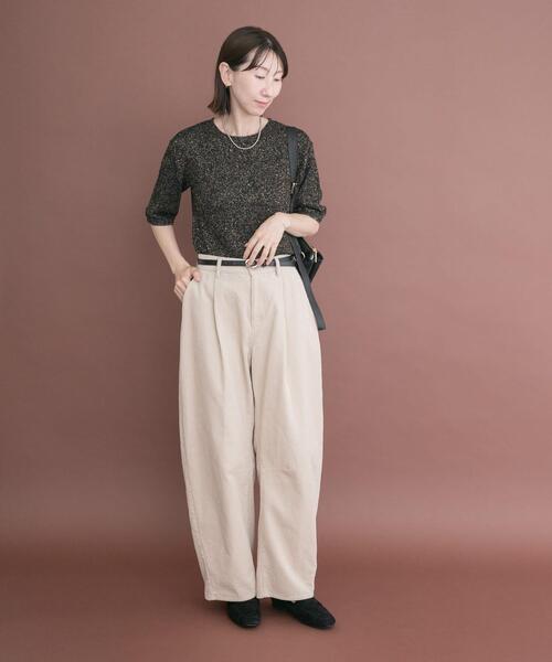 ITEMS URBANRESEARCH（アイテムズ アーバンリサーチ）の「ラメ半袖ニット（ニット/セーター・レディース・オフホワイト/ゴールド/ブラック・FREE）」の14枚目の写真