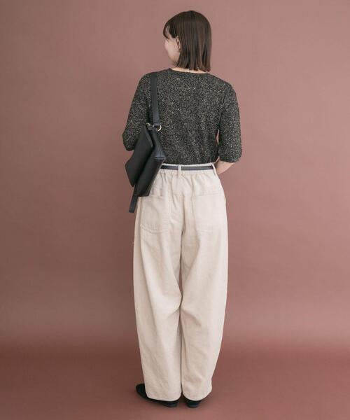 ITEMS URBANRESEARCH（アイテムズ アーバンリサーチ）の「ラメ半袖ニット（ニット/セーター・レディース・オフホワイト/ゴールド/ブラック・FREE）」の15枚目の写真
