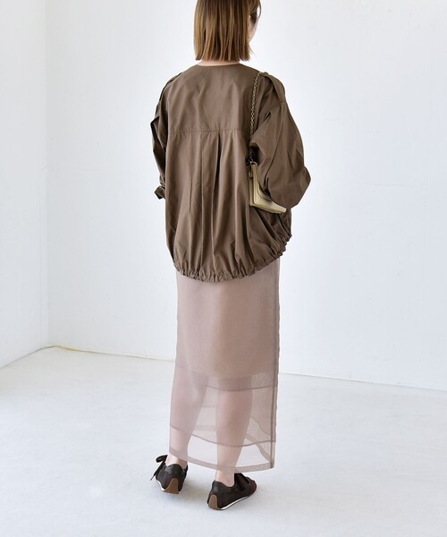 quaranciel（カランシエル）の「quaranciel:〈防水/防風/洗濯機可能〉LIMONTA EAST ノーカラー ドロスト ブルゾン（ブルゾン・レディース・ブラウン/ネイビー・ONE SIZE）」の14枚目の写真
