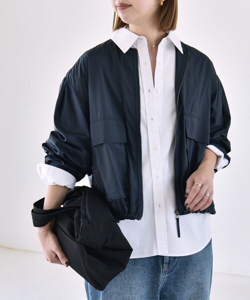 quaranciel（カランシエル）の「quaranciel:〈防水/防風/洗濯機可能〉LIMONTA EAST ノーカラー ドロスト ブルゾン（ブルゾン・レディース・ブラウン/ネイビー・ONE SIZE）」の6枚目の写真