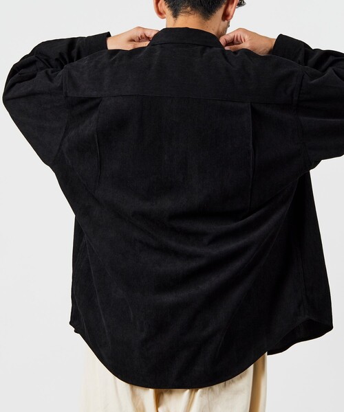 FREAK'S STORE（フリークスストア）の「限定展開 Relax Fit リラックスフィット コーデュロイ レギュラーカラー シャツ（シャツ/ブラウス・メンズ・チャコールグレー/ブラック/ブラウン/オリーブ/ベージュ/ナチュラル・SMALL/LARGE/MEDIUM）」の8枚目の写真
