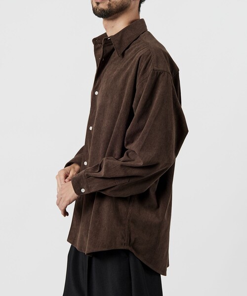 FREAK'S STORE（フリークスストア）の「限定展開 Relax Fit リラックスフィット コーデュロイ レギュラーカラー シャツ（シャツ/ブラウス・メンズ・チャコールグレー/ブラック/ブラウン/オリーブ/ベージュ/ナチュラル・SMALL/LARGE/MEDIUM）」の14枚目の写真