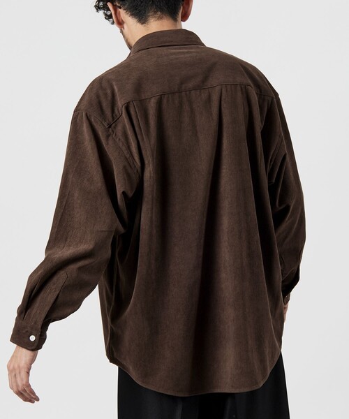 FREAK'S STORE（フリークスストア）の「限定展開 Relax Fit リラックスフィット コーデュロイ レギュラーカラー シャツ（シャツ/ブラウス・メンズ・チャコールグレー/ブラック/ブラウン/オリーブ/ベージュ/ナチュラル・SMALL/LARGE/MEDIUM）」の16枚目の写真
