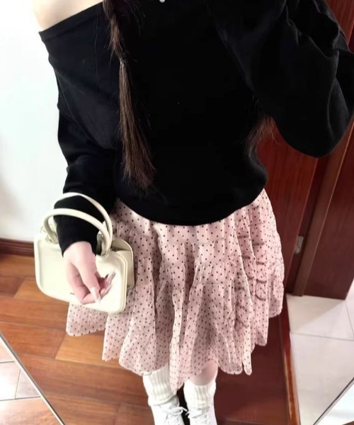 Vipoa(ヴィポア)の「Fluffy dot pattern skirt(スカート・レディース・ピンク・FREE)」の6枚目の写真