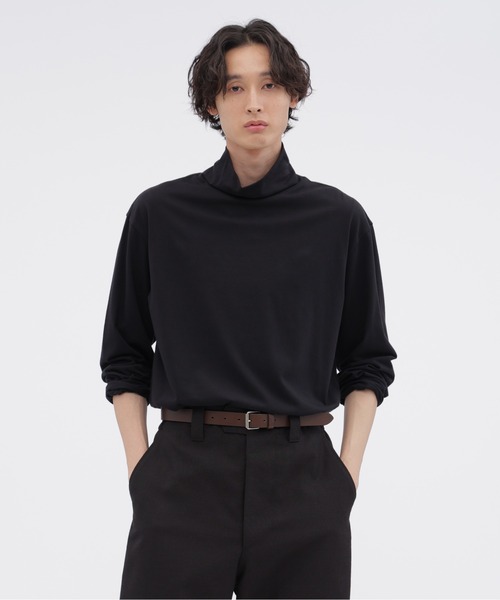 MARGARET HOWELL(マーガレットハウエル)の「PLAIN COTTON JERSEY(Tシャツ/カットソー・メンズ・ブラック/アイボリー・MEDIUM/LARGE)」の1枚目の写真