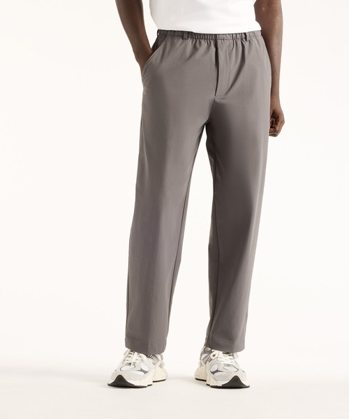 NEW BALANCE(ニューバランス)の「NB GREY ナイロンテーパードパンツ(スラックス・メンズ・ブルーグレー/ブラック/スミクロ・SMALL/MEDIUM/LARGE/X-LARGE/XX-LARGE)」の3枚目の写真
