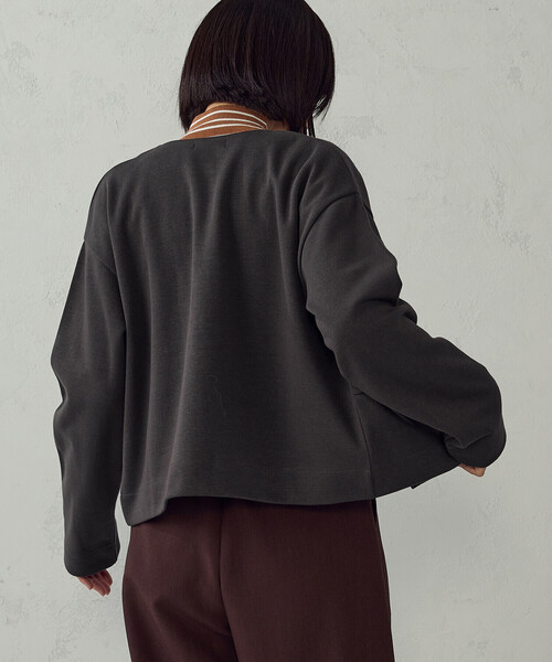 COMME CA ISM(コムサイズム)の「ダンボールニット スナップカーディガン(カーディガン/ボレロ・レディース・ネイビー/グレイッシュベージュ/チャコール・XL/M/S/L)」の11枚目の写真