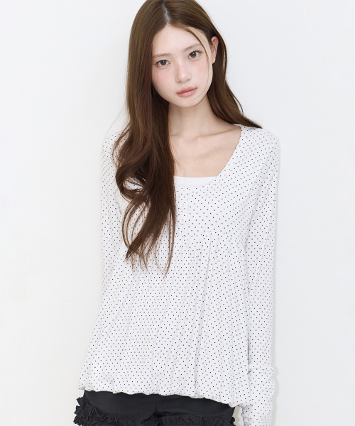 ILLIGO(イリゴ)の「ドットバルーンロングスリーブ ホワイト(Tシャツ/カットソー・レディース・その他・FREE)」の2枚目の写真