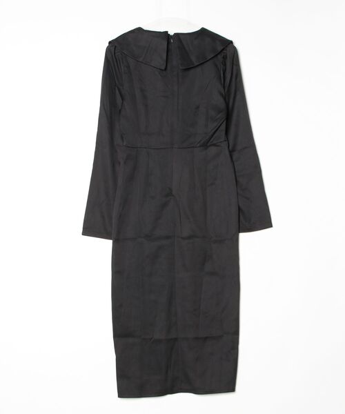 YUGA(ユーガ)の「YUGA_YGMC Korean-style Oversized-Collar Button-Front Dress(ワンピース・レディース・ホワイト/ブラック・FREE)」の3枚目の写真